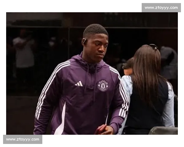 哈格里夫斯盛赞库尼亚：这股拼劲正是曼联所需