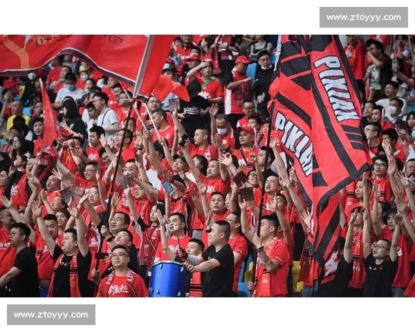 乐山球迷太会了！TIFO 映大佛，呐喊震球场